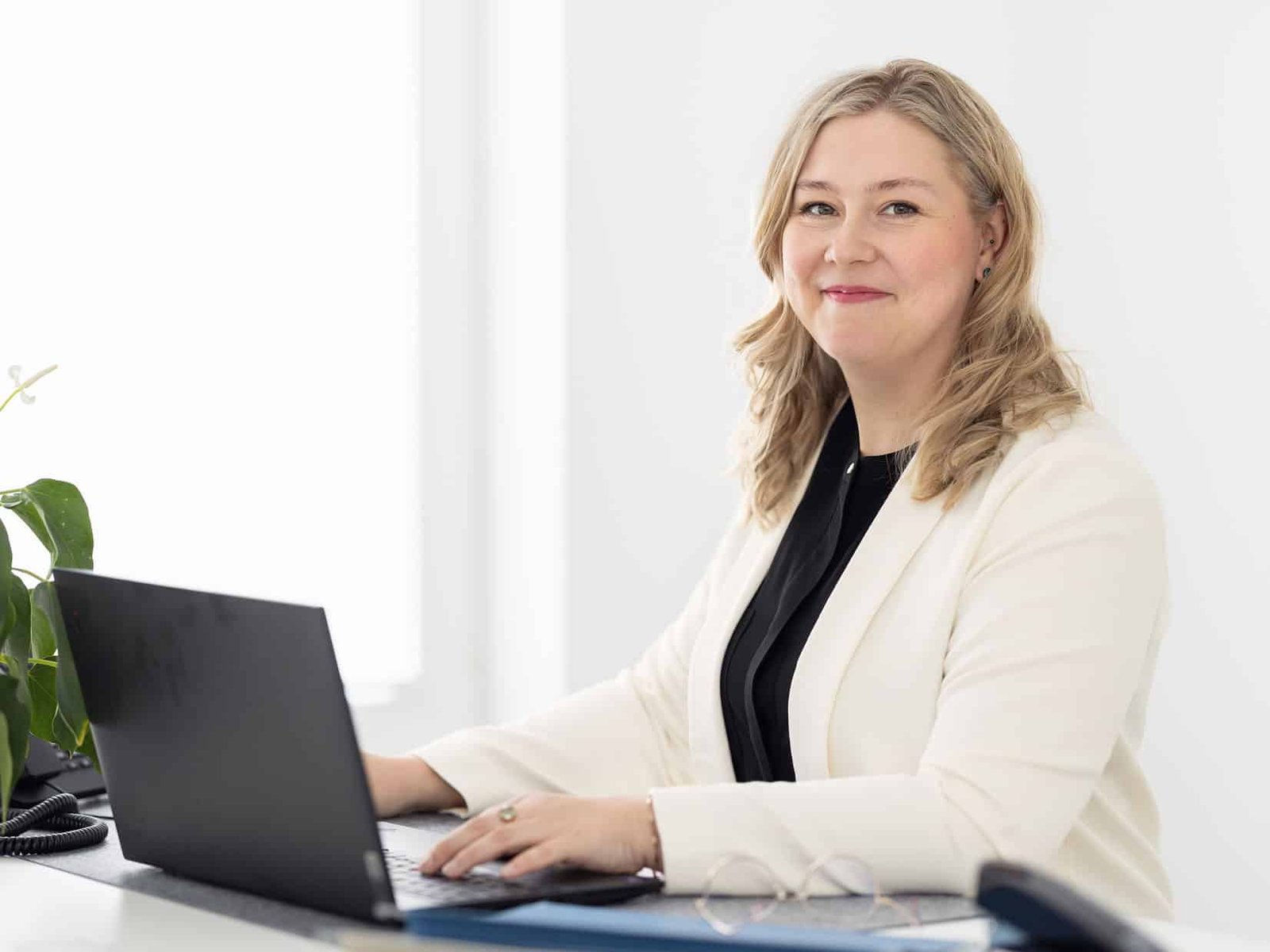 tatjana kuhn 2 | Notar Dirk Höfinghoff